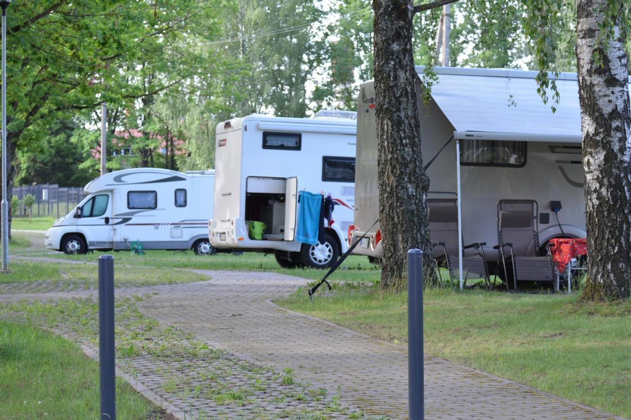 Отель Birzai Camping Экстерьер фото